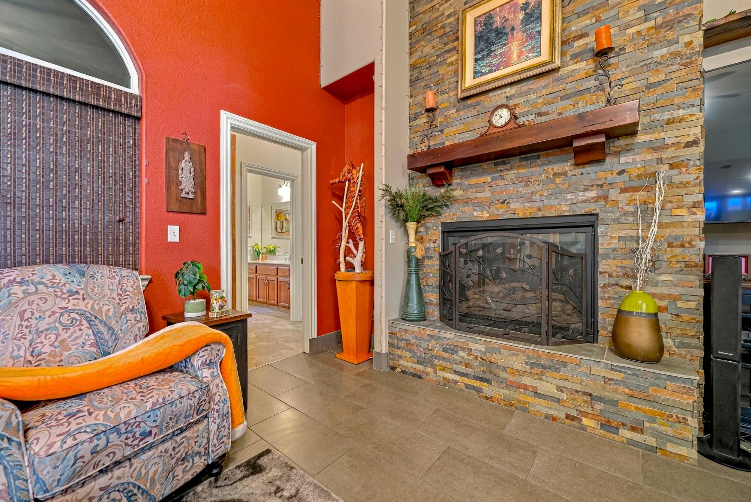 1923 Joeys Ct, Atwater, CA 95301