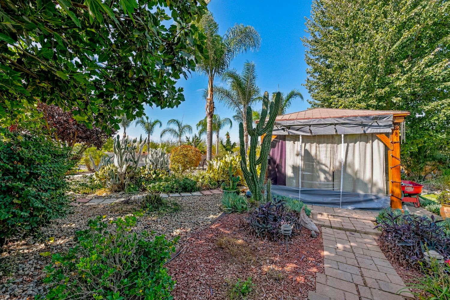 1923 Joeys Ct, Atwater, CA 95301