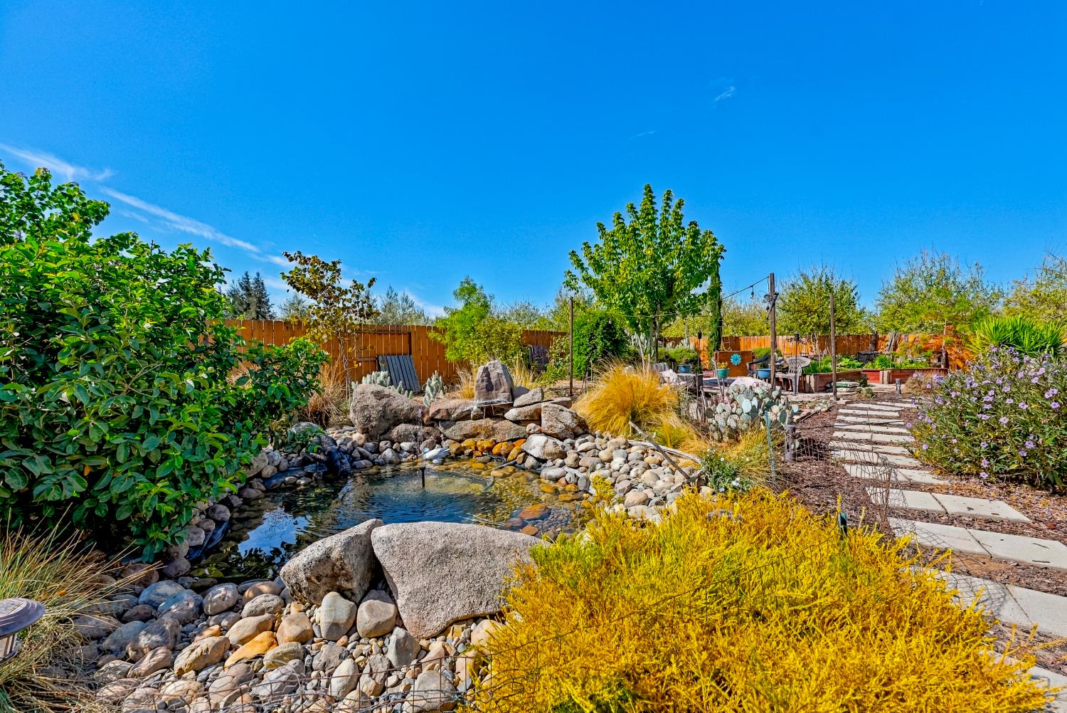 1923 Joeys Ct, Atwater, CA 95301