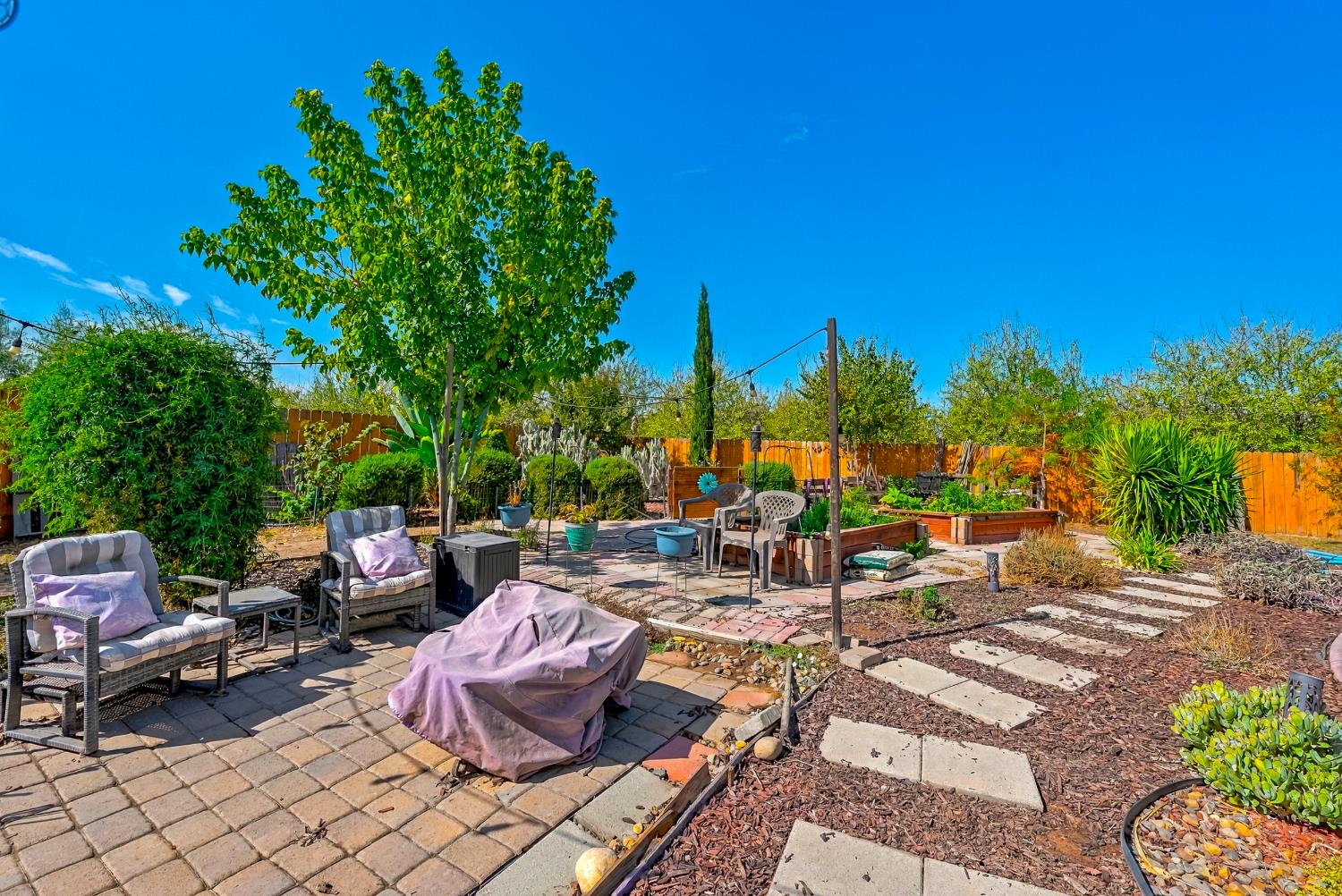 1923 Joeys Ct, Atwater, CA 95301