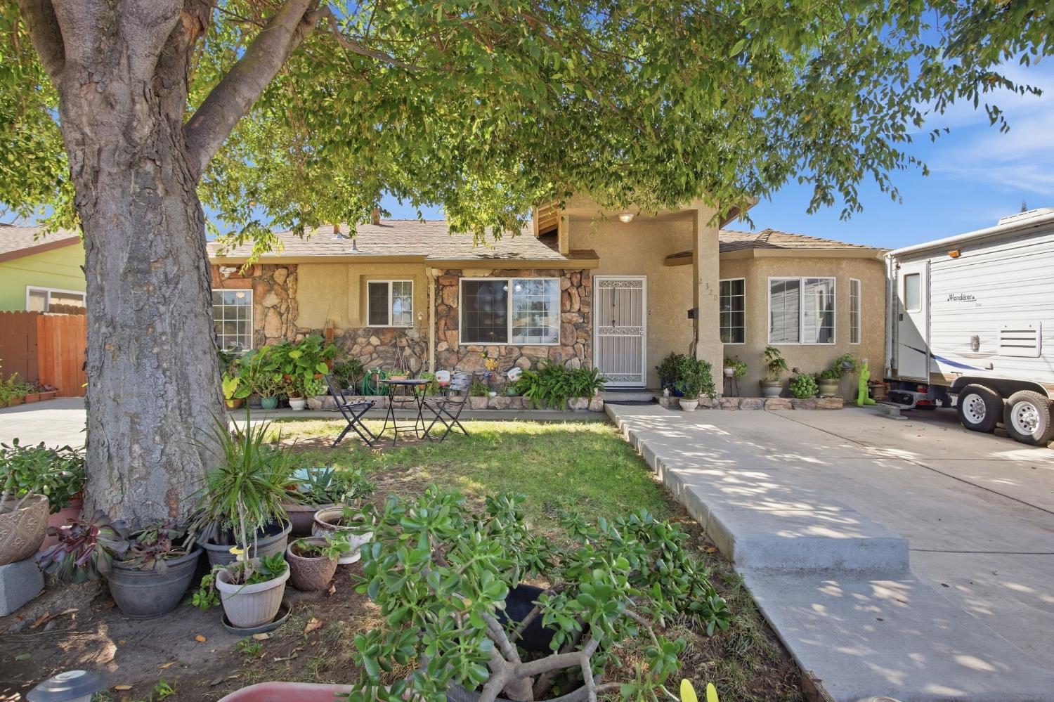 2320 Encina Ave, Modesto, CA 95354