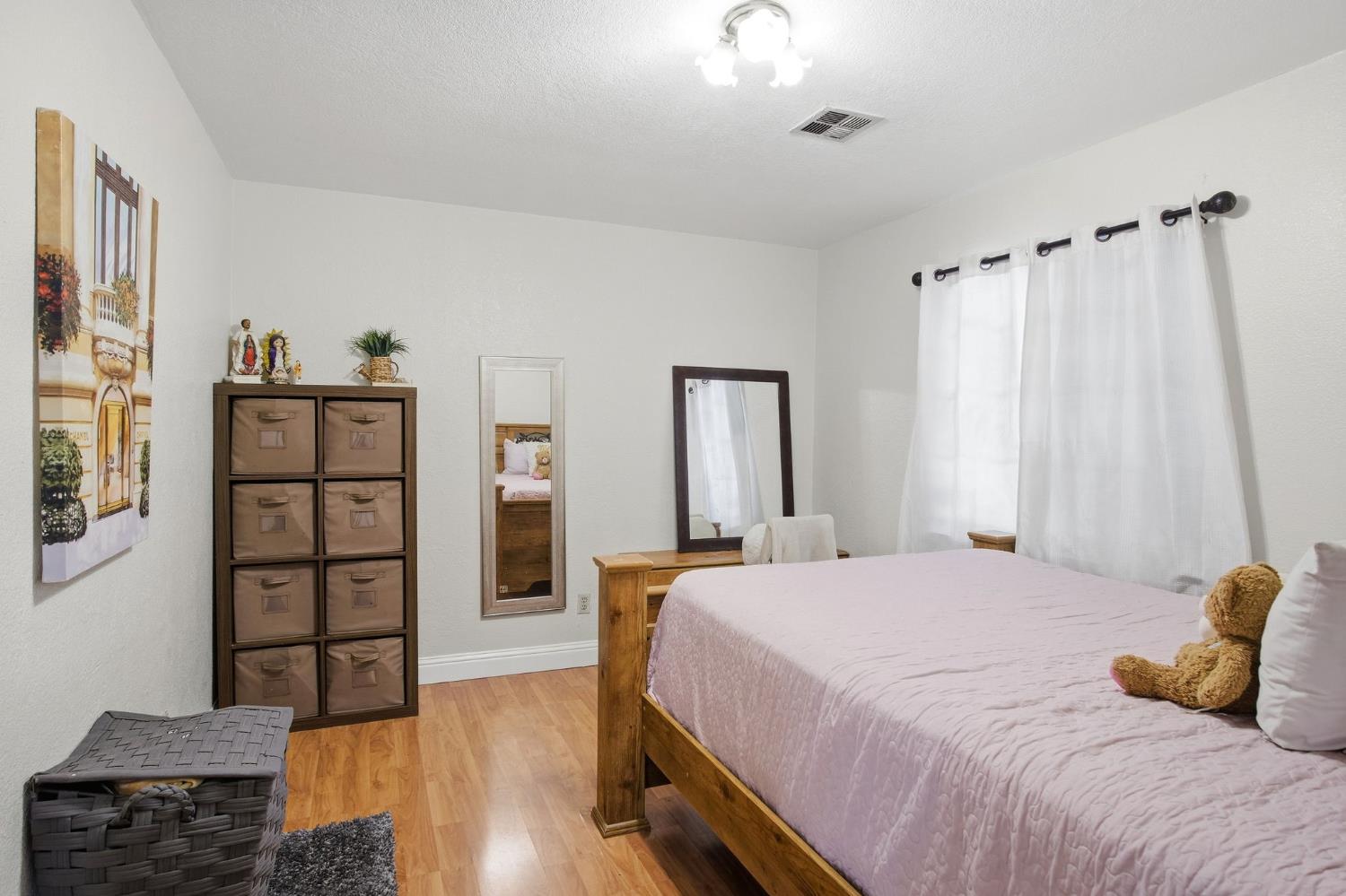 2320 Encina Ave, Modesto, CA 95354