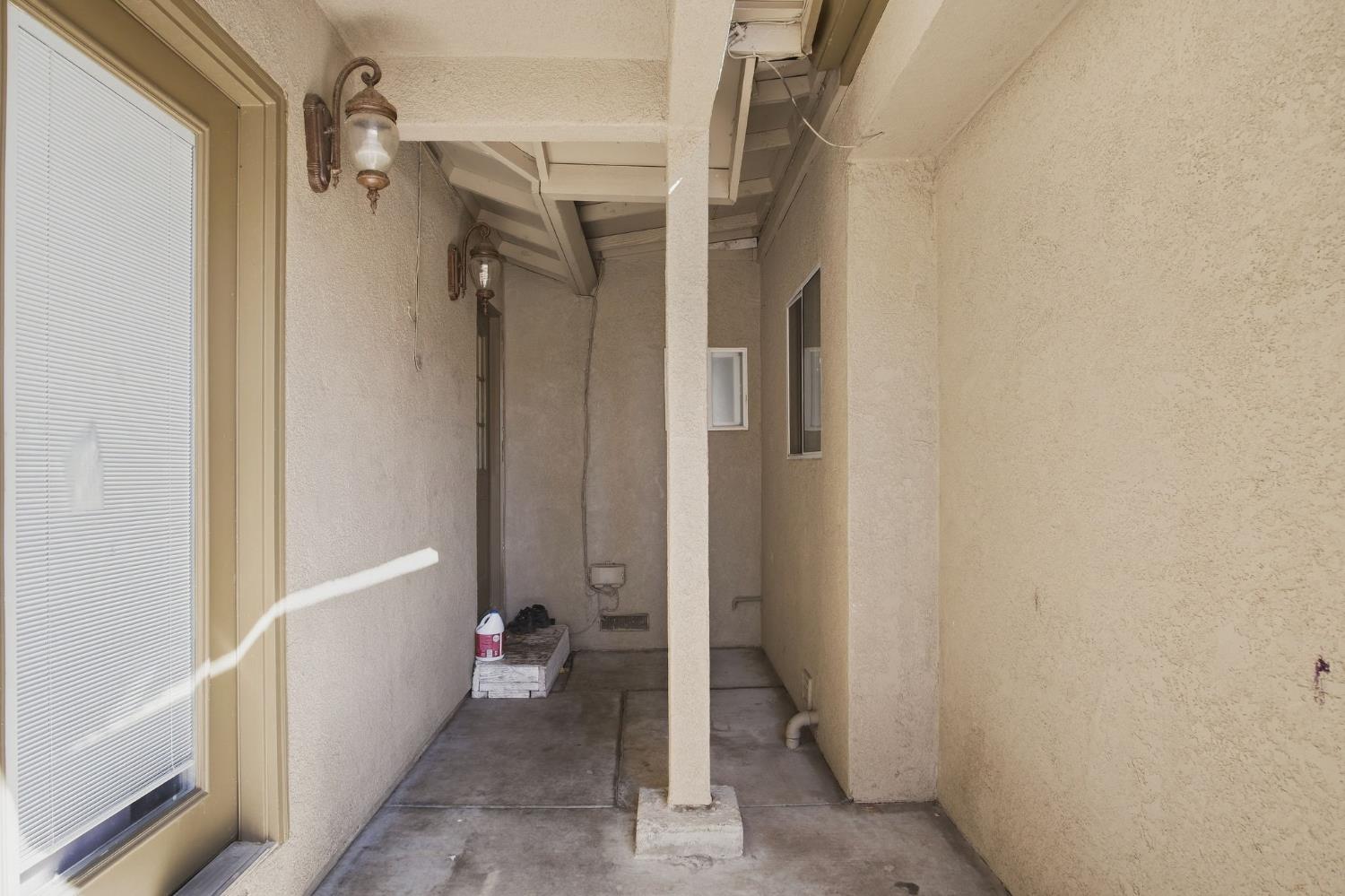 2320 Encina Ave, Modesto, CA 95354