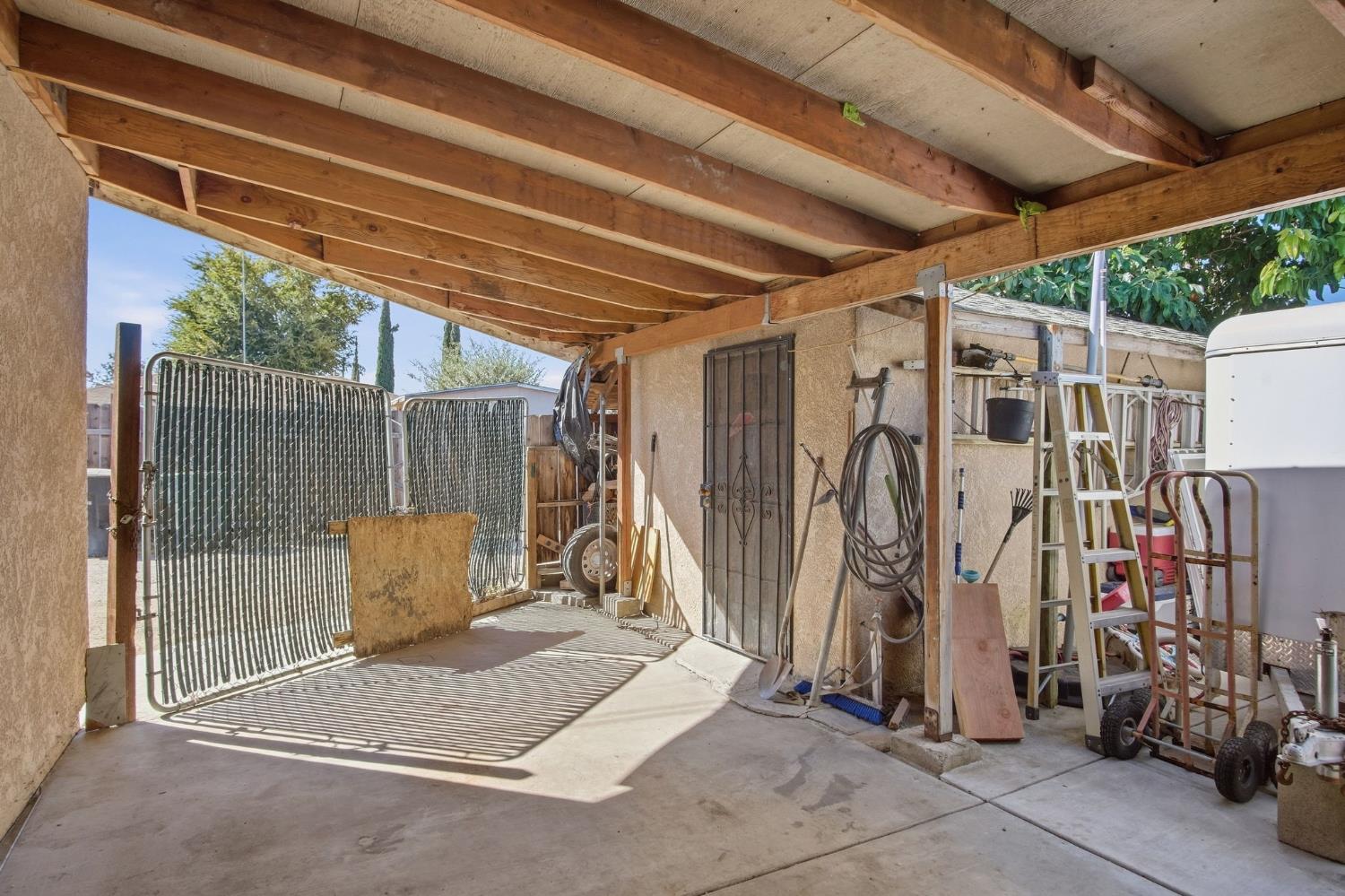 2320 Encina Ave, Modesto, CA 95354
