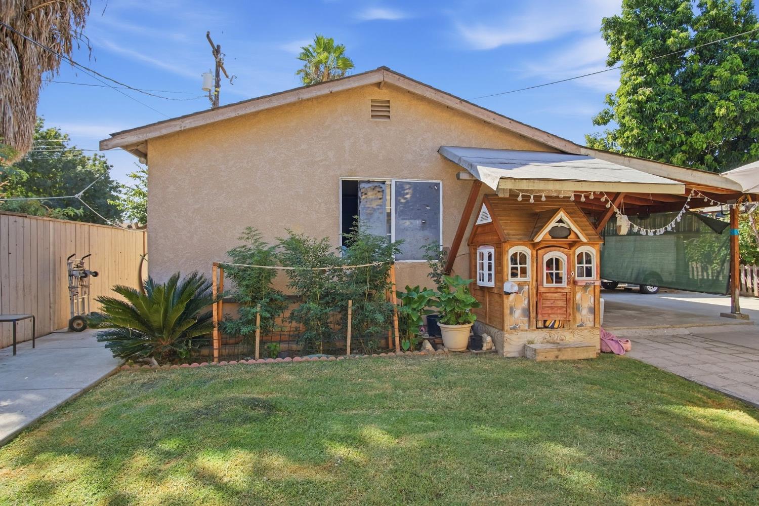 2320 Encina Ave, Modesto, CA 95354