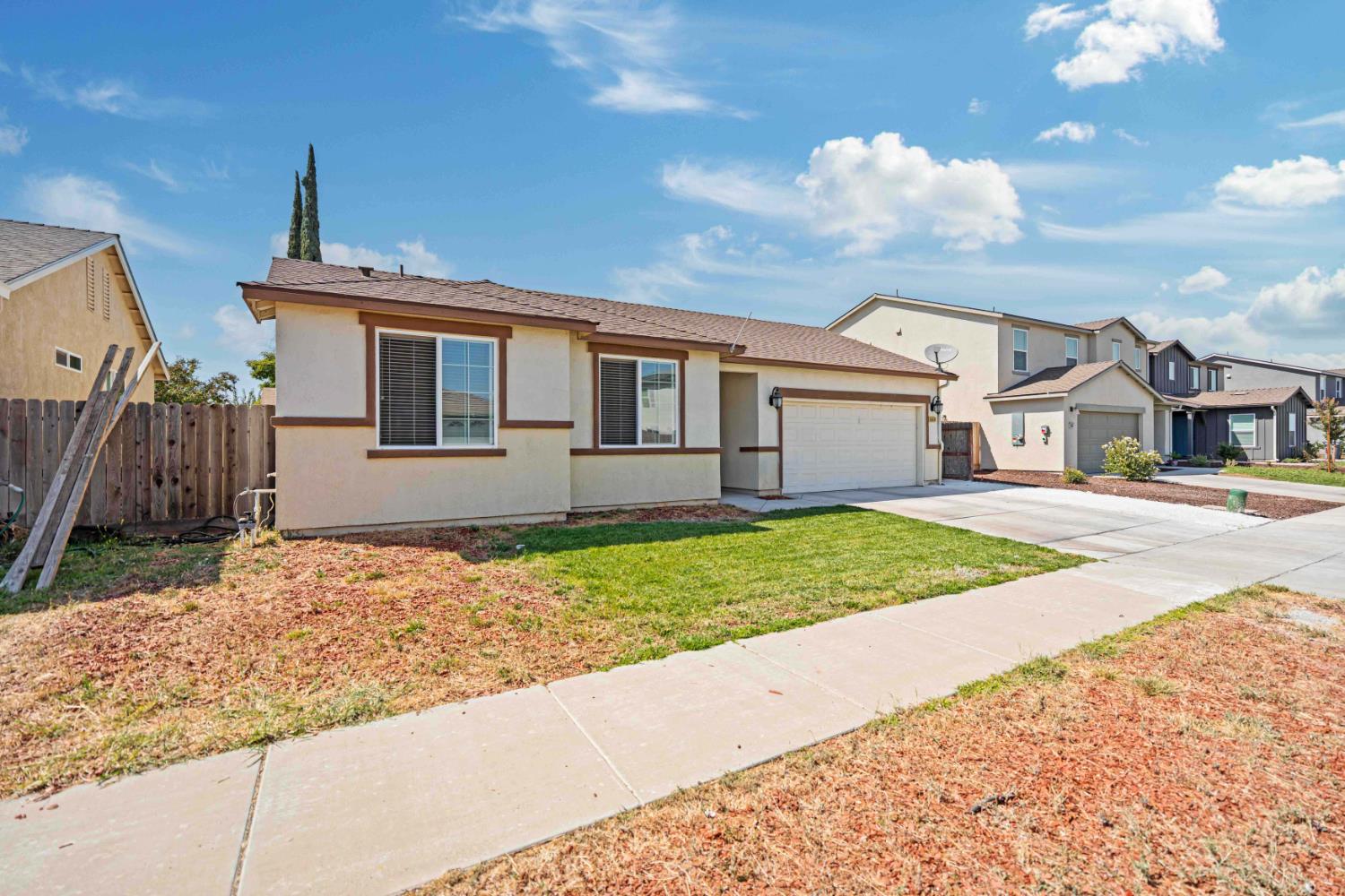 4039 Cinnabar Ave, Merced, CA 95348