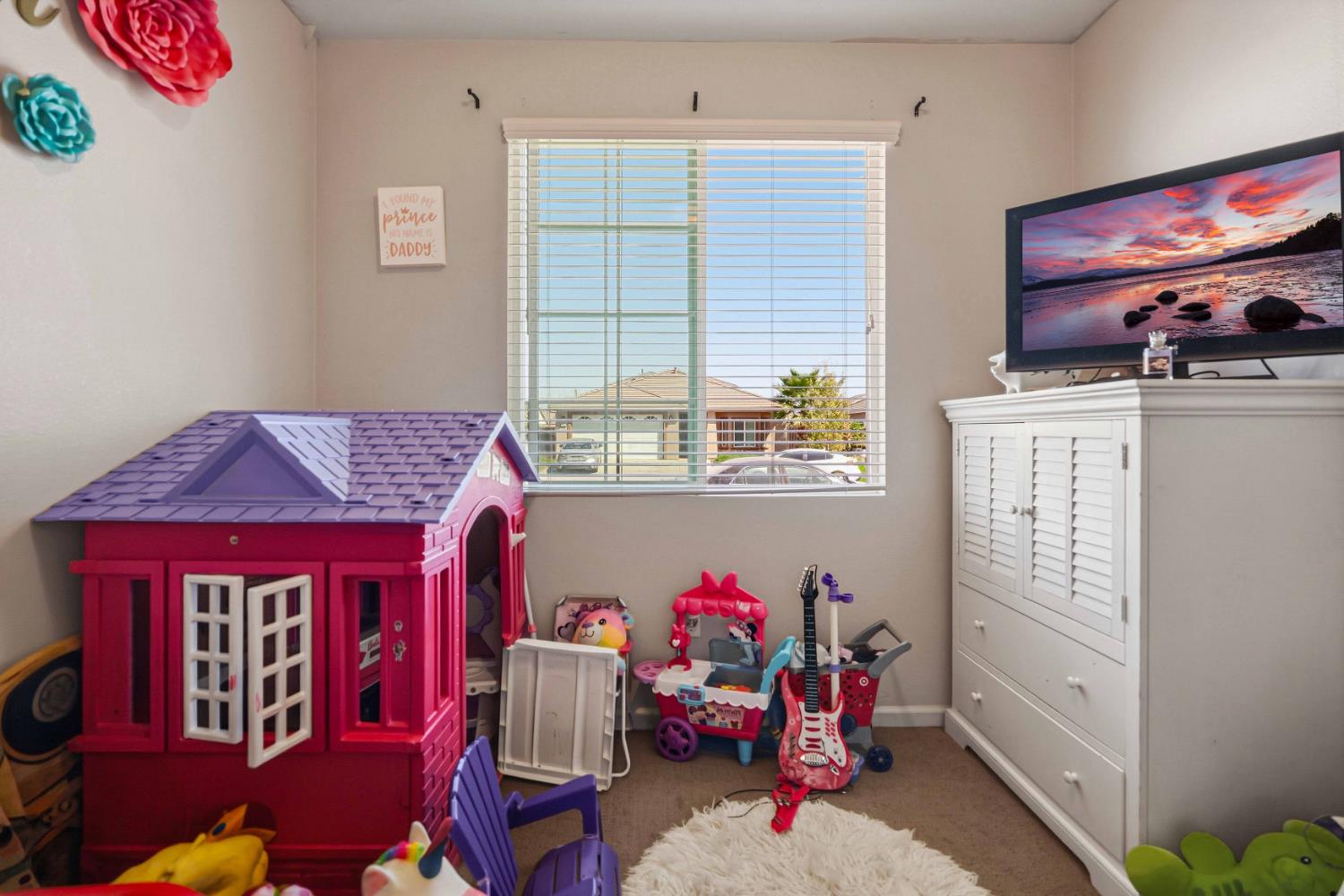 4039 Cinnabar Ave, Merced, CA 95348