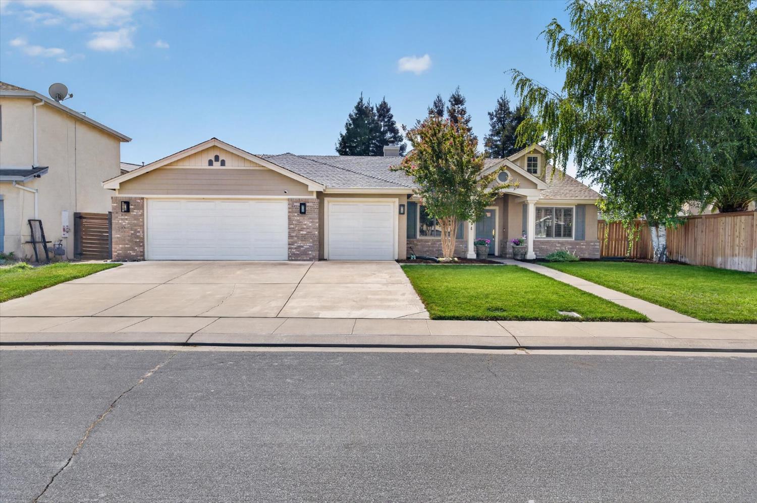 2114 Woodbine Ave, Manteca, CA 95337