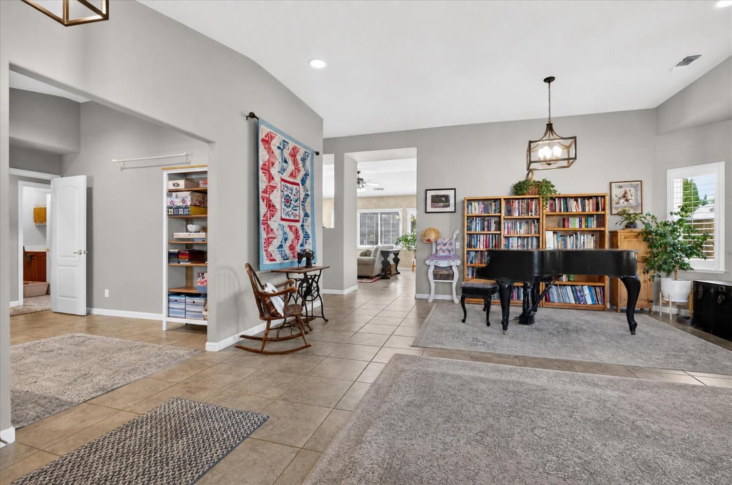 2114 Woodbine Ave, Manteca, CA 95337