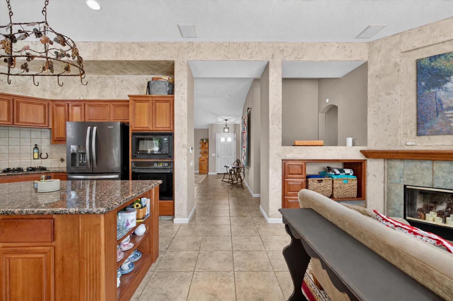 2114 Woodbine Ave, Manteca, CA 95337