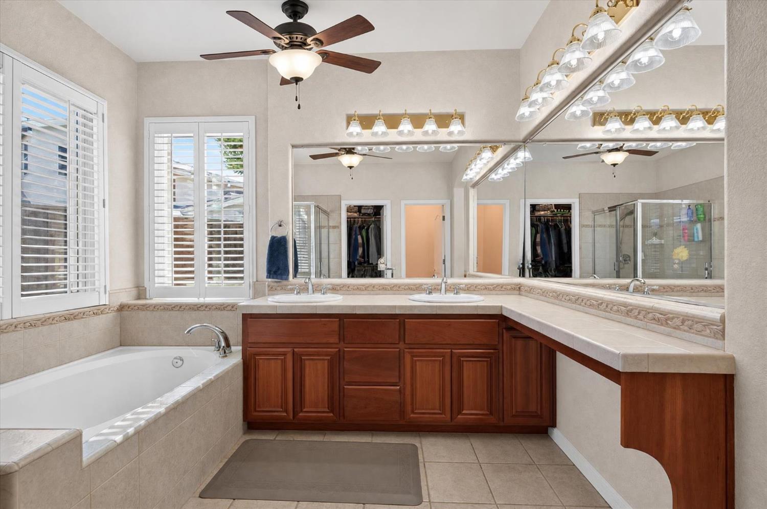 2114 Woodbine Ave, Manteca, CA 95337