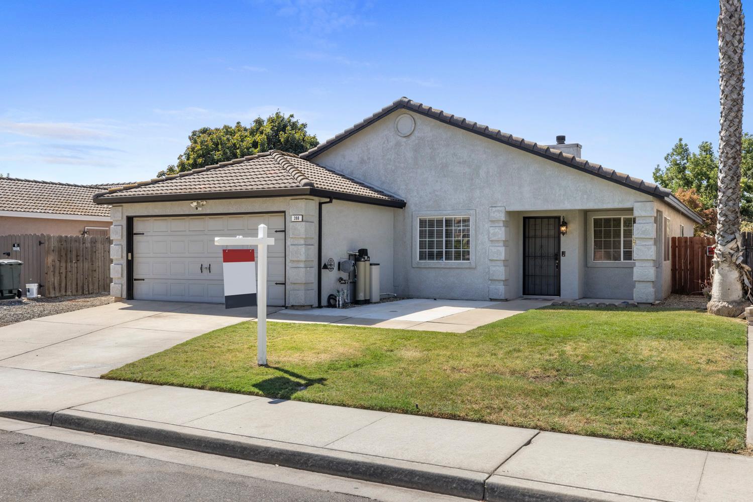 398 Shalako Dr, Oakdale, CA 95361