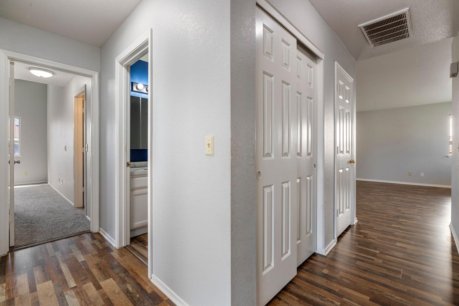 398 Shalako Dr, Oakdale, CA 95361