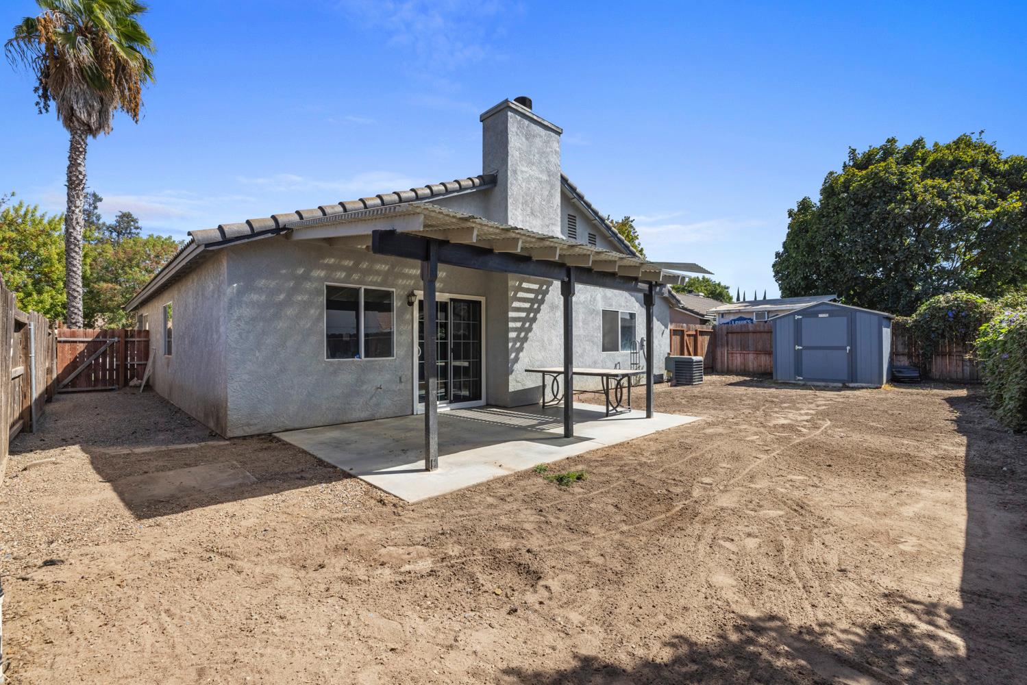 398 Shalako Dr, Oakdale, CA 95361