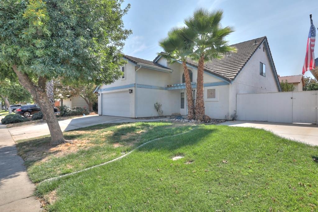 2420 Walnut Grove Way, Modesto, CA 95355