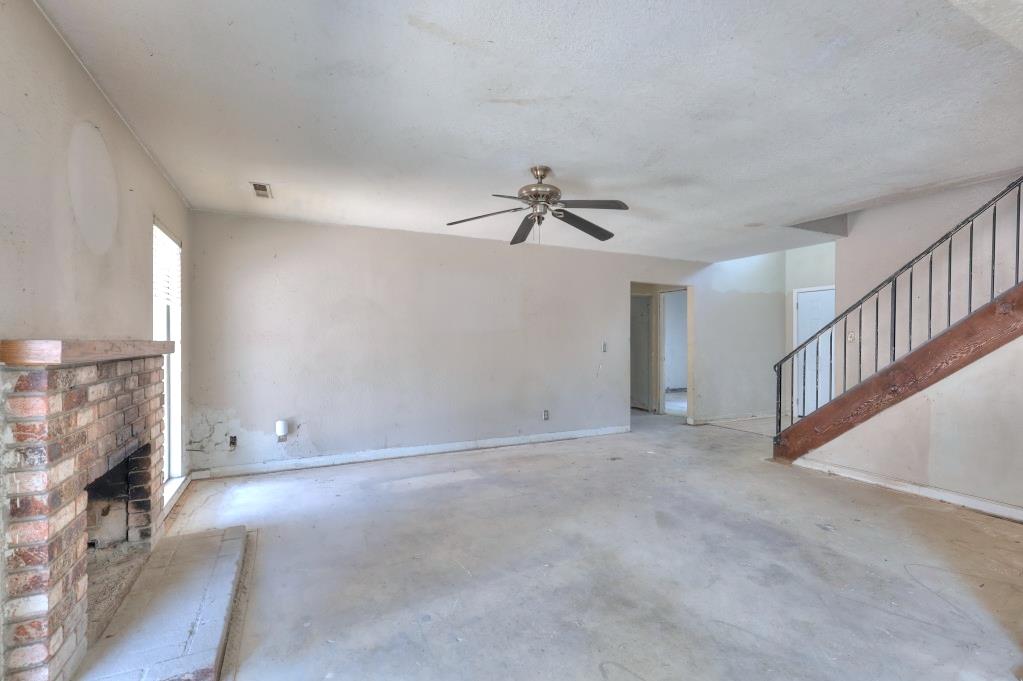2420 Walnut Grove Way, Modesto, CA 95355