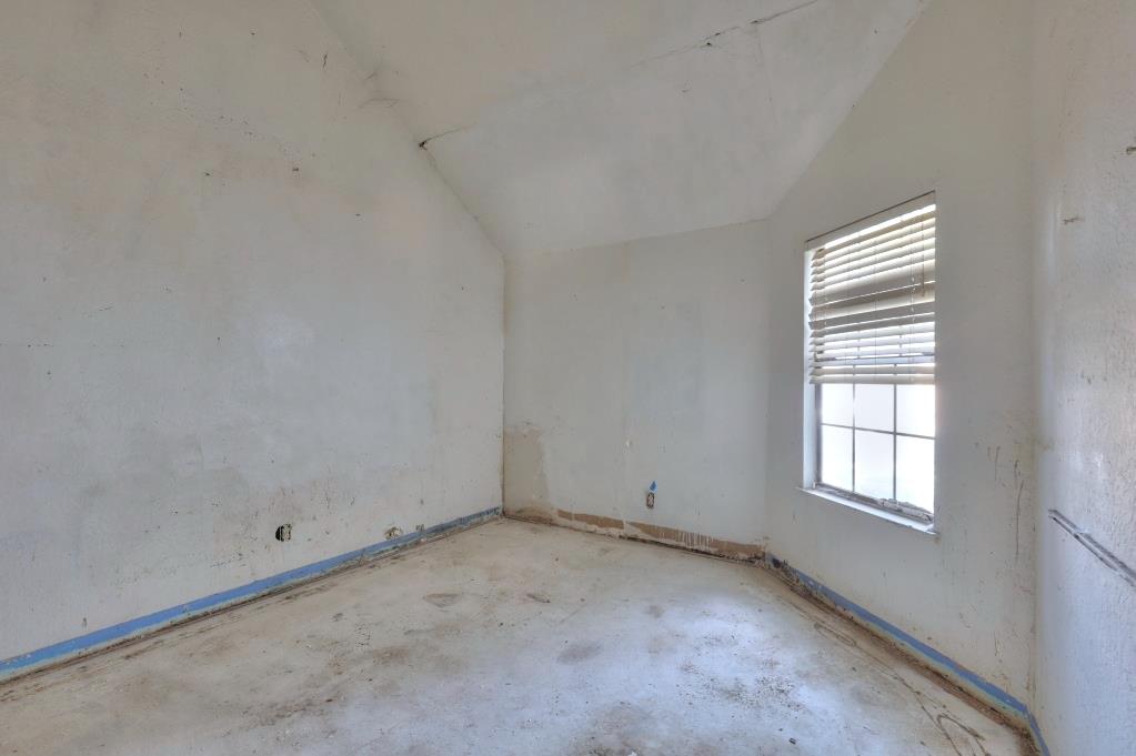 2420 Walnut Grove Way, Modesto, CA 95355
