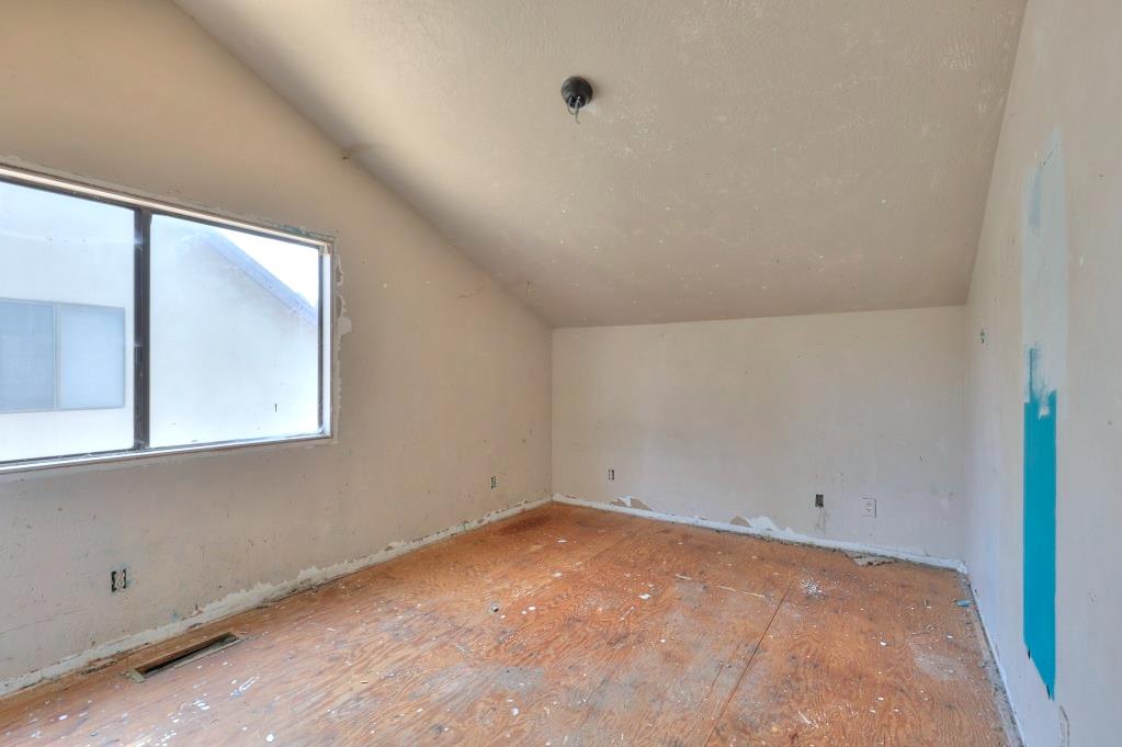 2420 Walnut Grove Way, Modesto, CA 95355