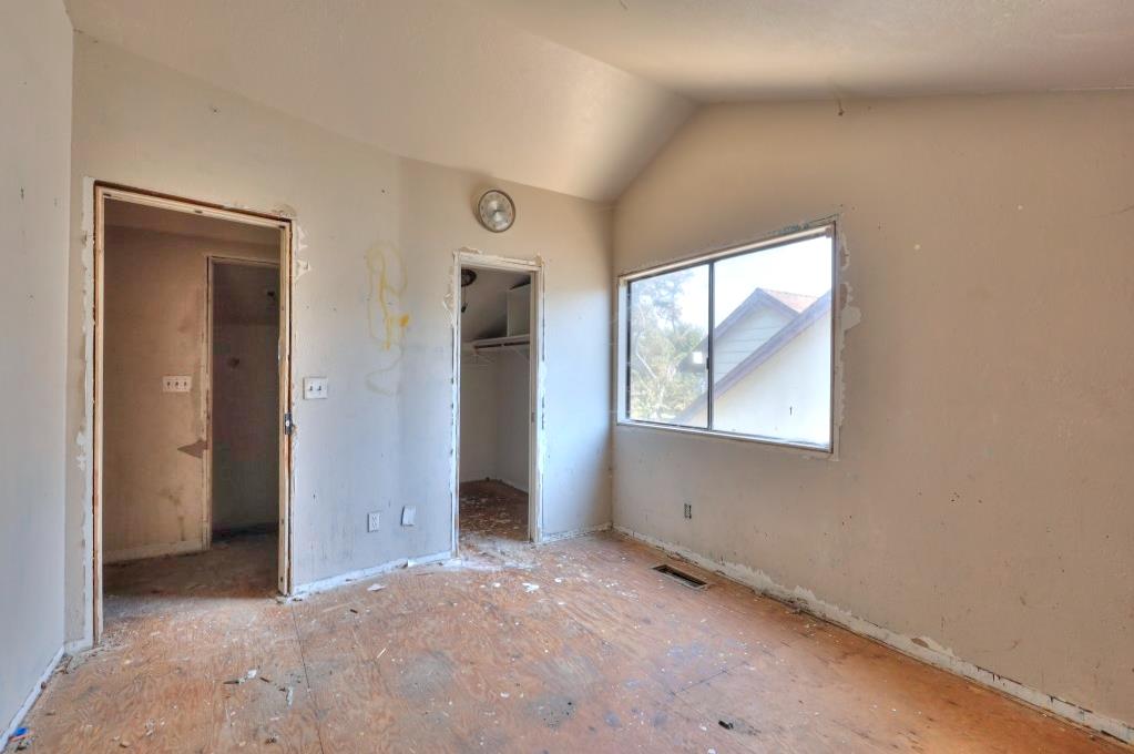 2420 Walnut Grove Way, Modesto, CA 95355