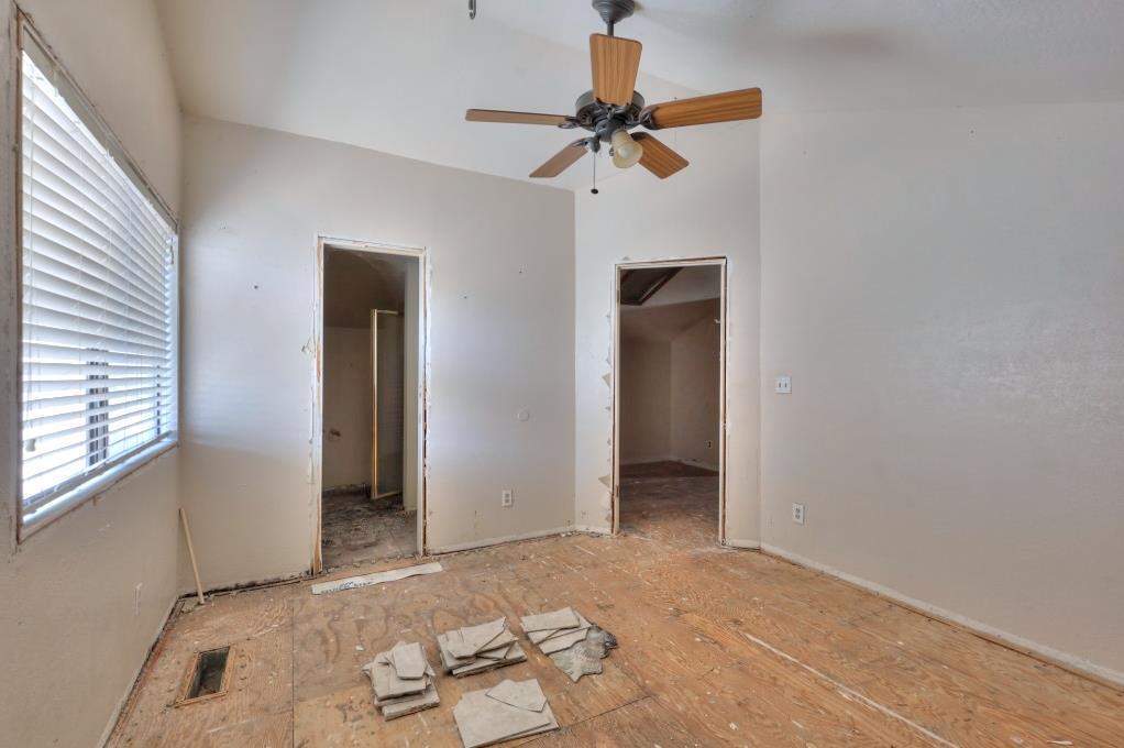 2420 Walnut Grove Way, Modesto, CA 95355
