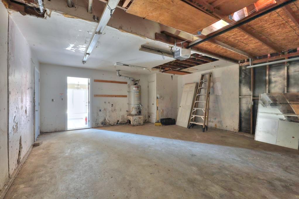 2420 Walnut Grove Way, Modesto, CA 95355