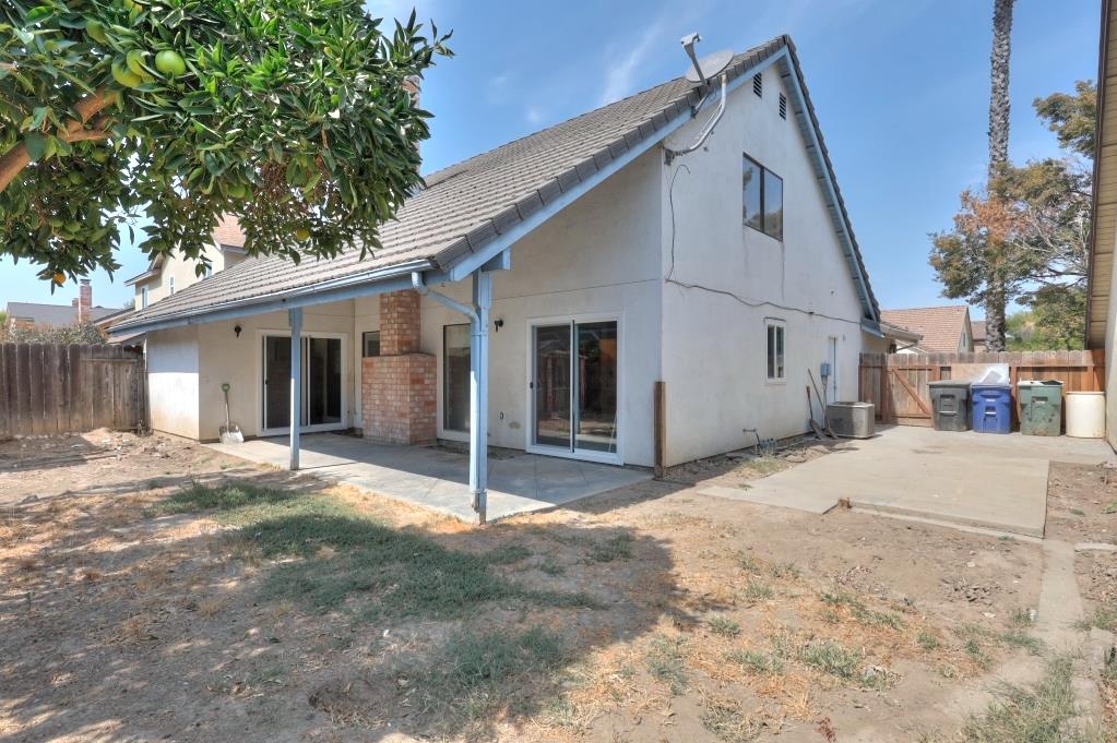 2420 Walnut Grove Way, Modesto, CA 95355
