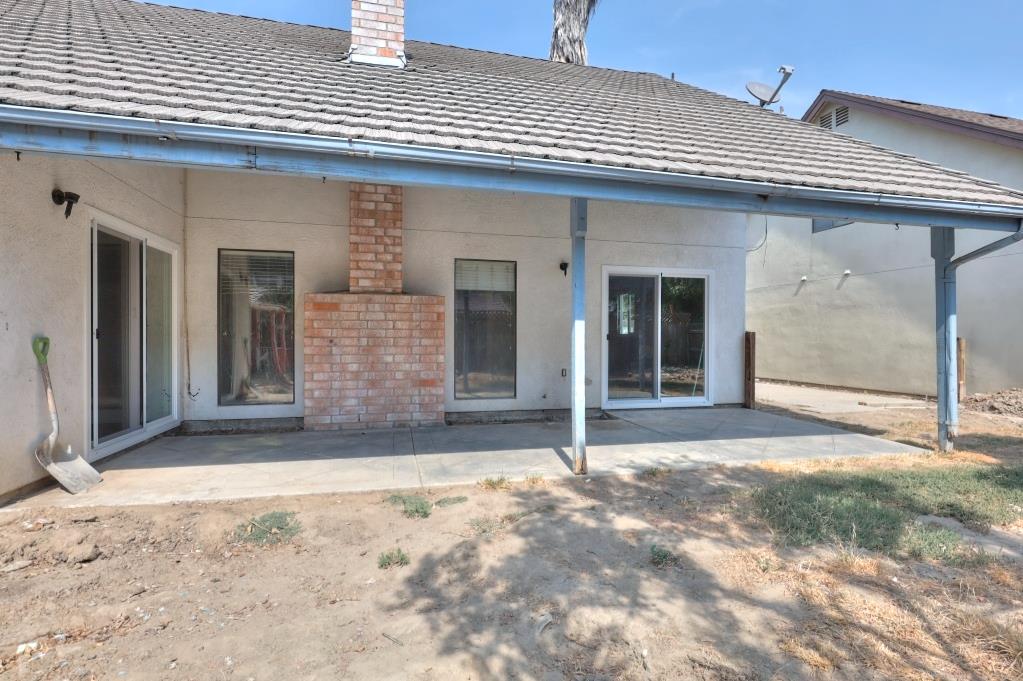 2420 Walnut Grove Way, Modesto, CA 95355