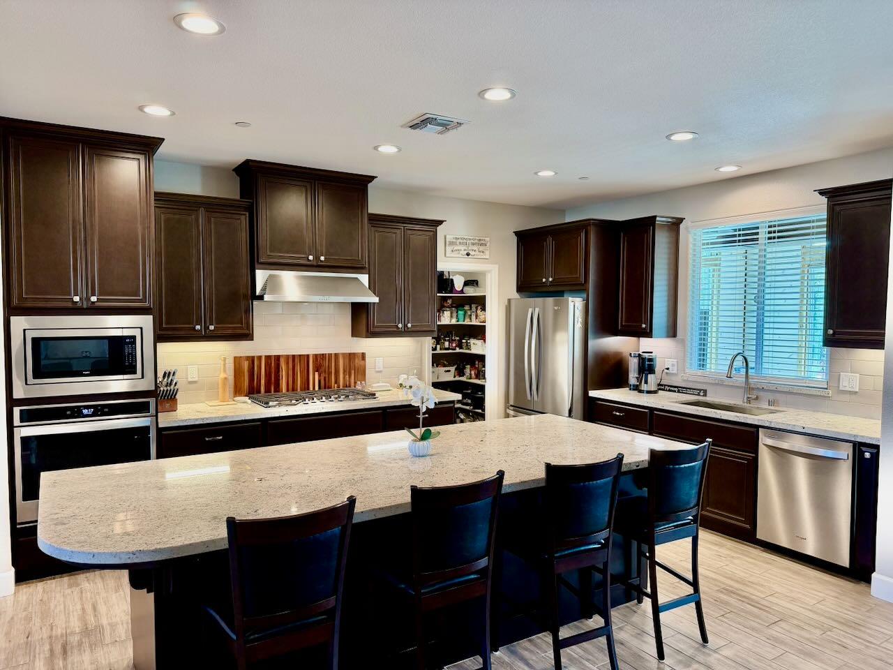 133 Palisades Pl, Copperopolis, CA 95228