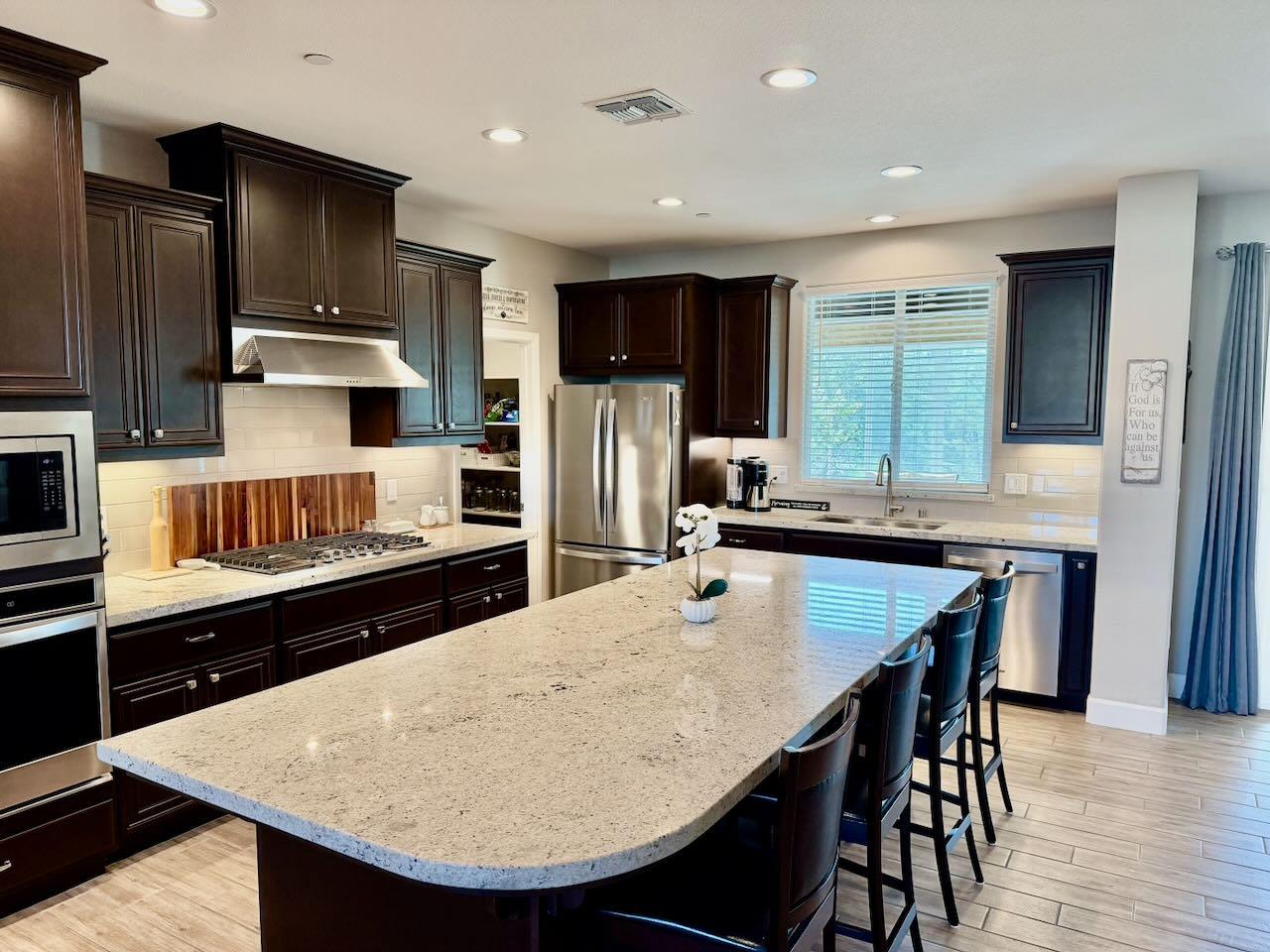 133 Palisades Pl, Copperopolis, CA 95228