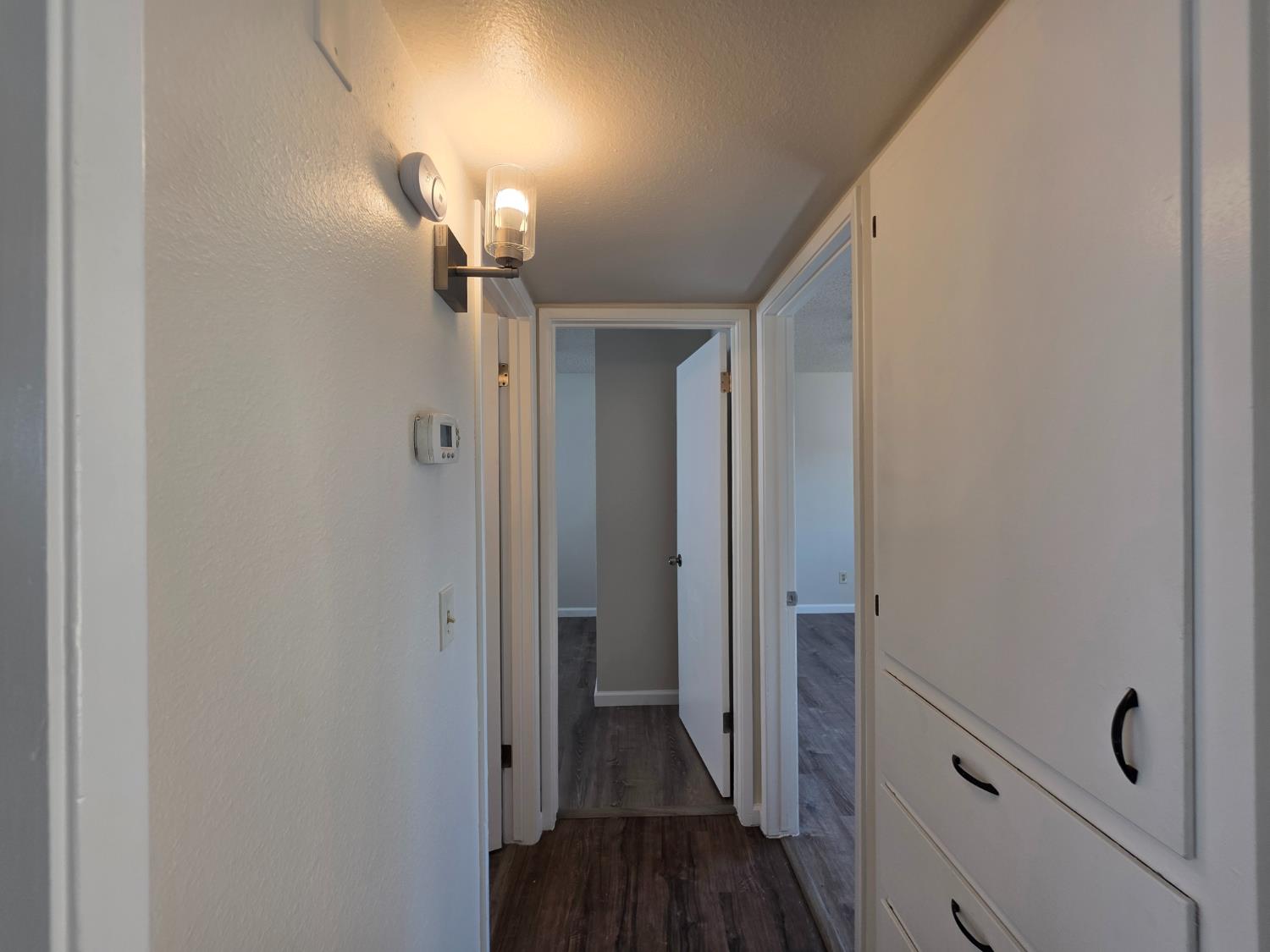904 Pine Tree Ln, Modesto, CA 95351