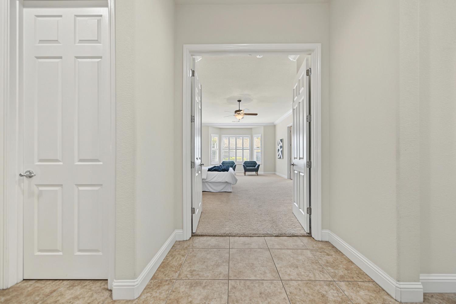 1228 Maple Leaf Ct, Manteca, CA 95336