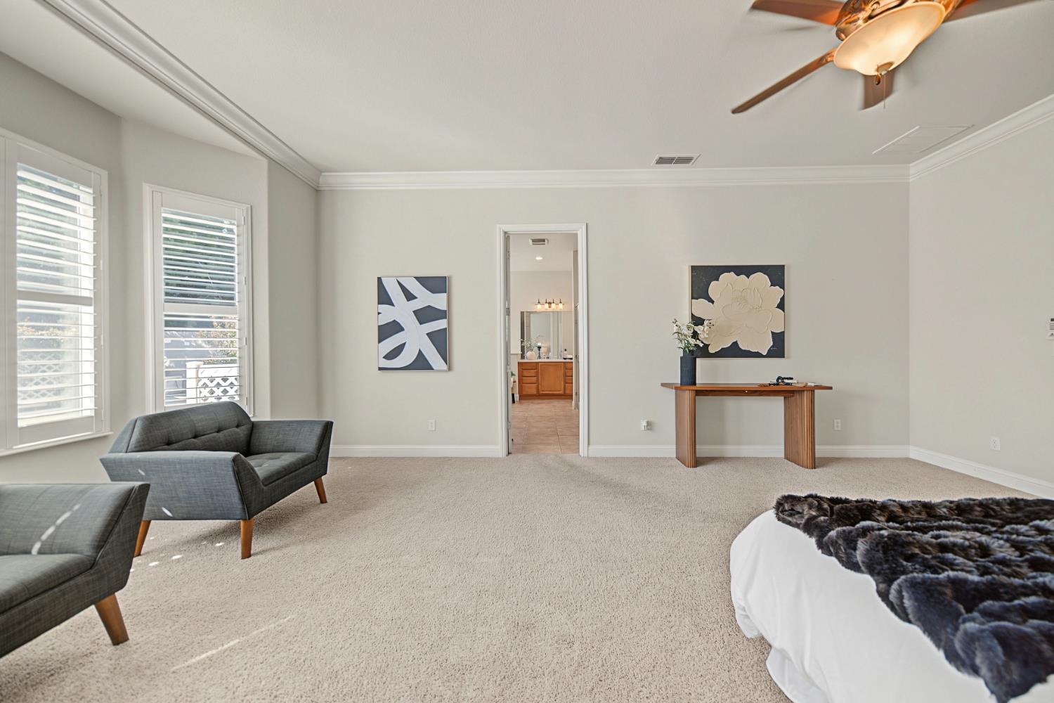1228 Maple Leaf Ct, Manteca, CA 95336