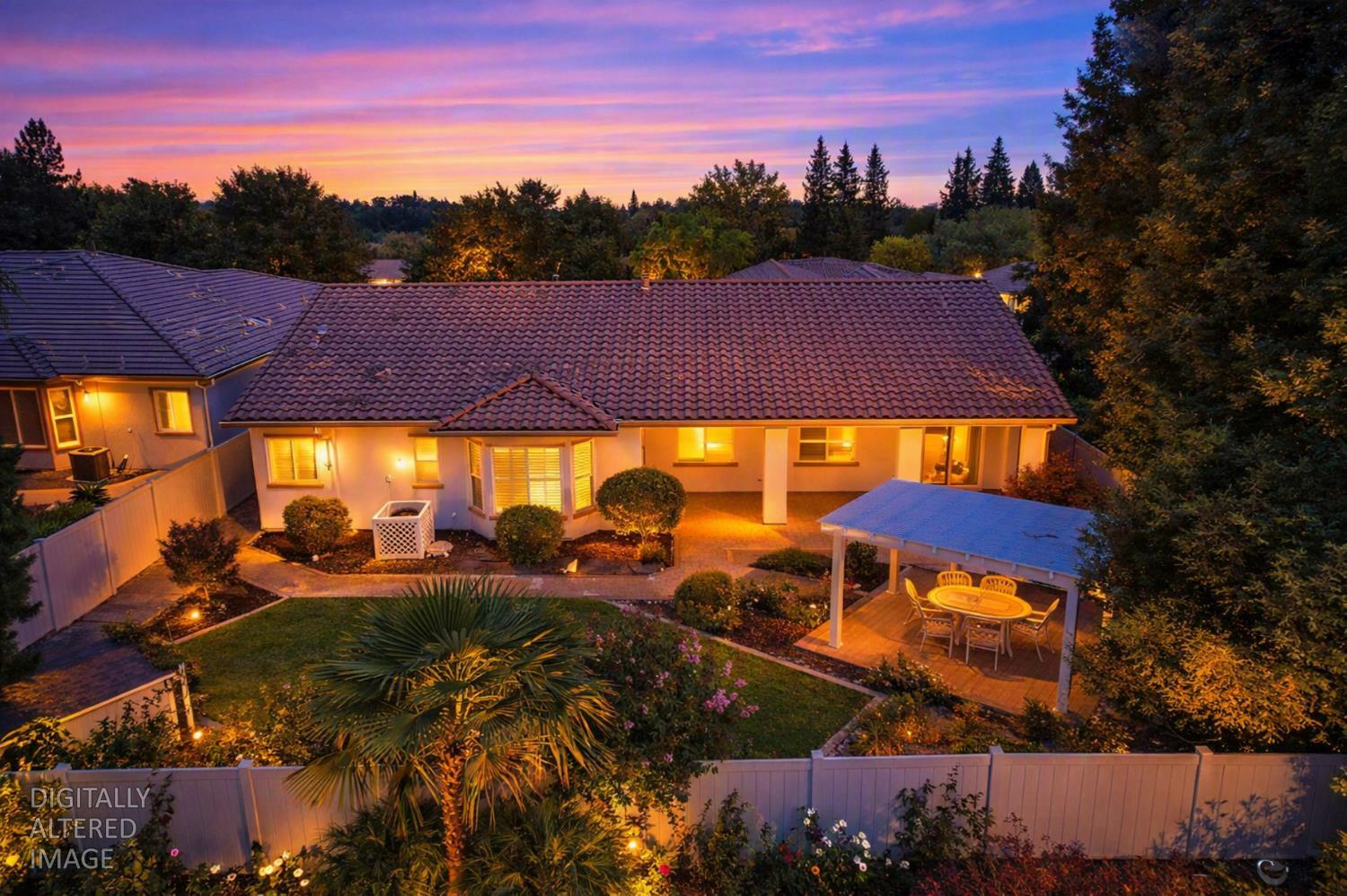 1228 Maple Leaf Ct, Manteca, CA 95336