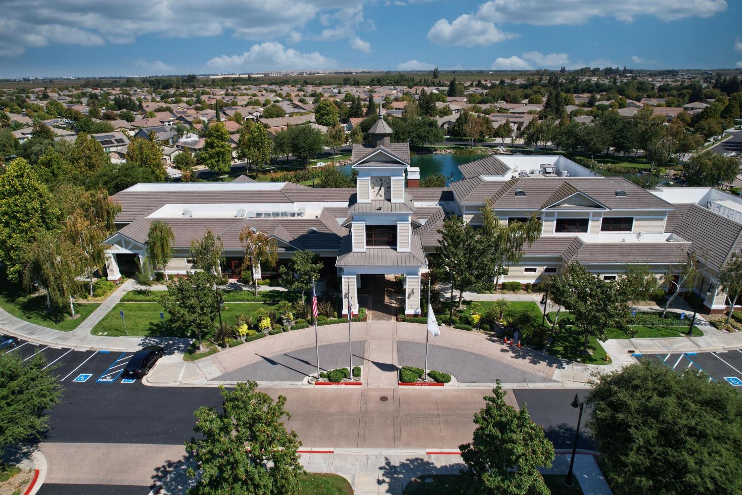 1228 Maple Leaf Ct, Manteca, CA 95336
