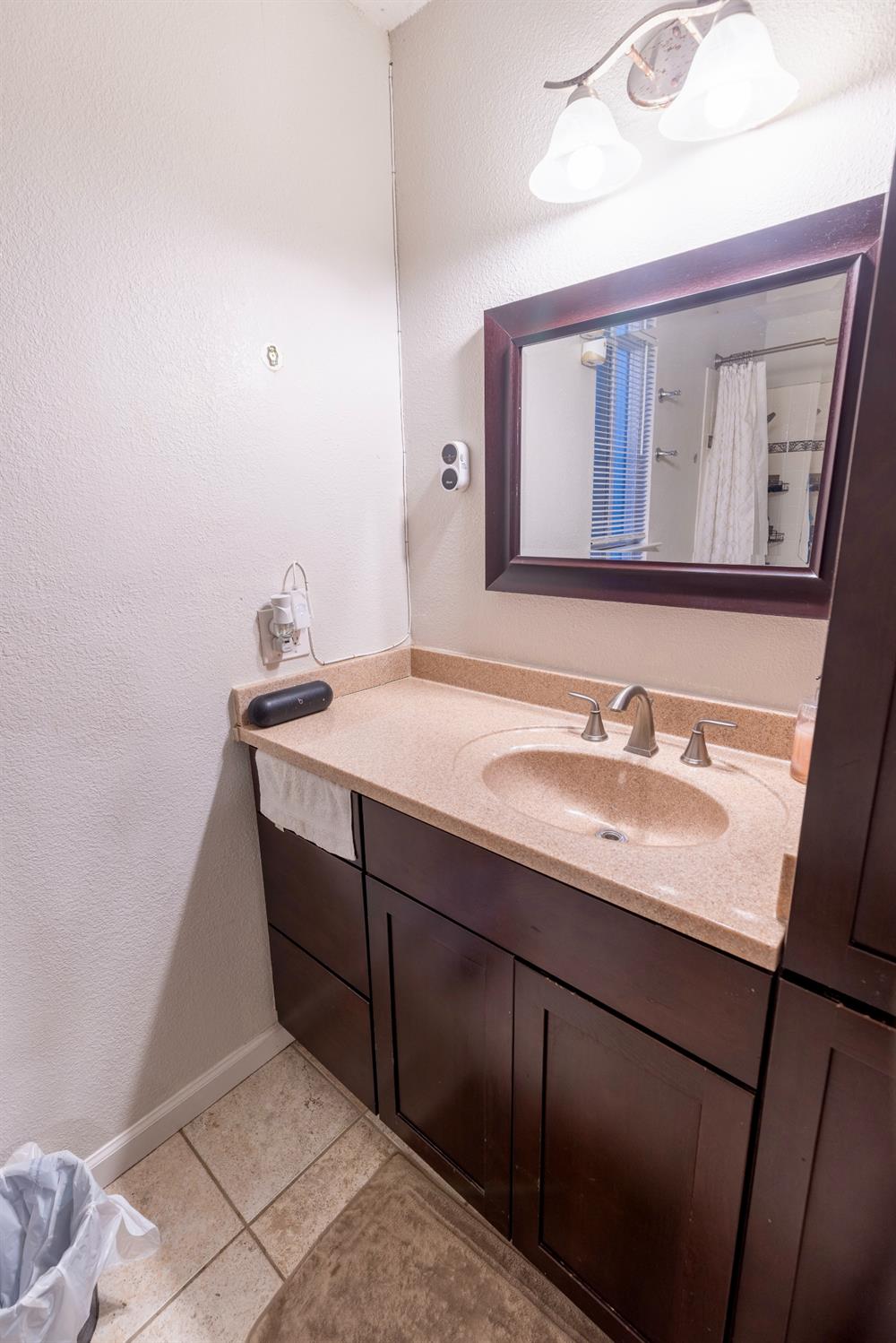 589 San Gabriel Ct, Manteca, CA 95336