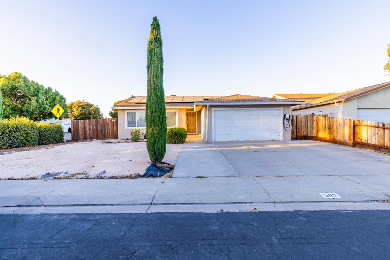 589 San Gabriel Ct, Manteca, CA 95336