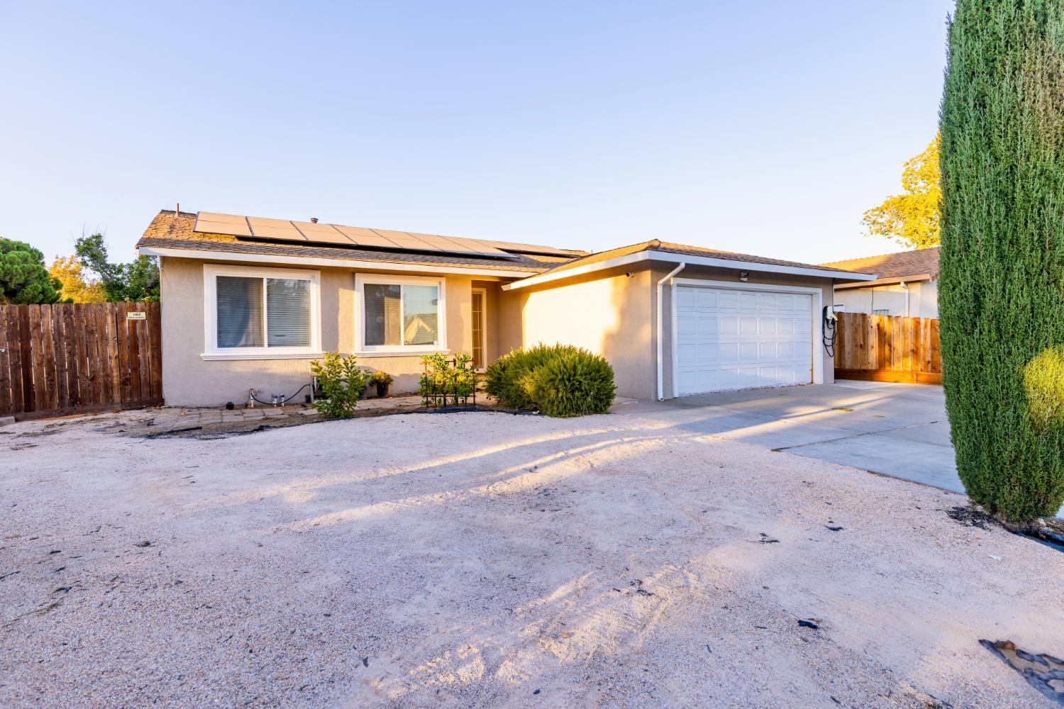 589 San Gabriel Ct, Manteca, CA 95336
