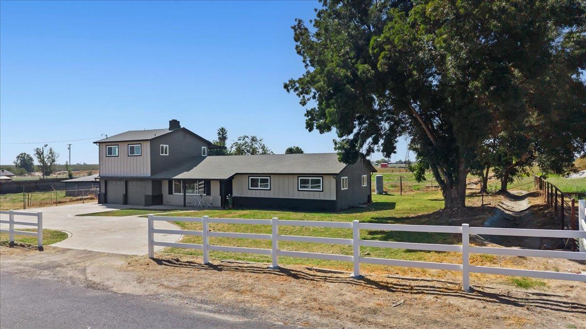 5119 Crow Rd, Oakdale, CA 95361