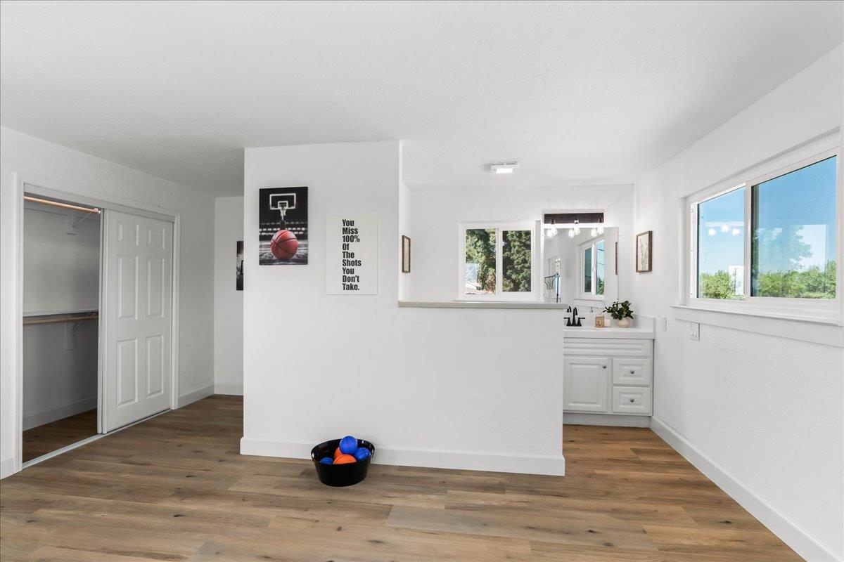5119 Crow Rd, Oakdale, CA 95361