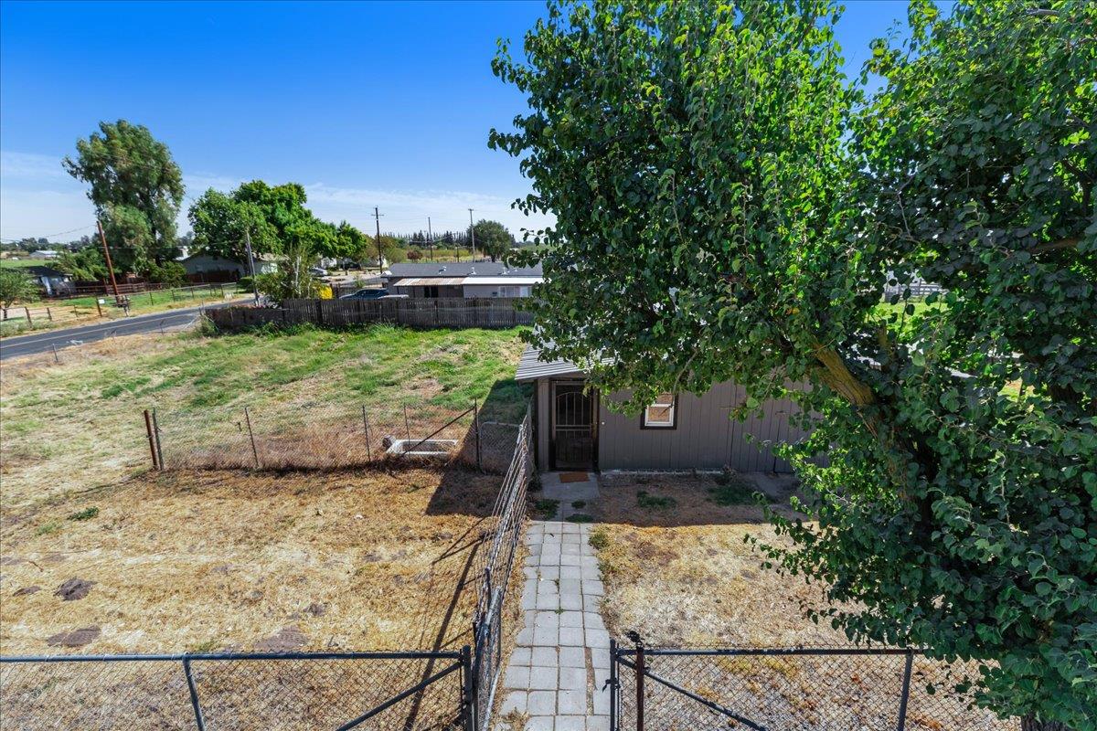 5119 Crow Rd, Oakdale, CA 95361