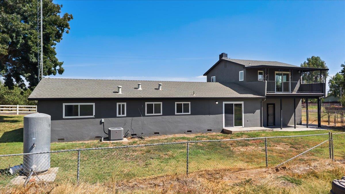 5119 Crow Rd, Oakdale, CA 95361