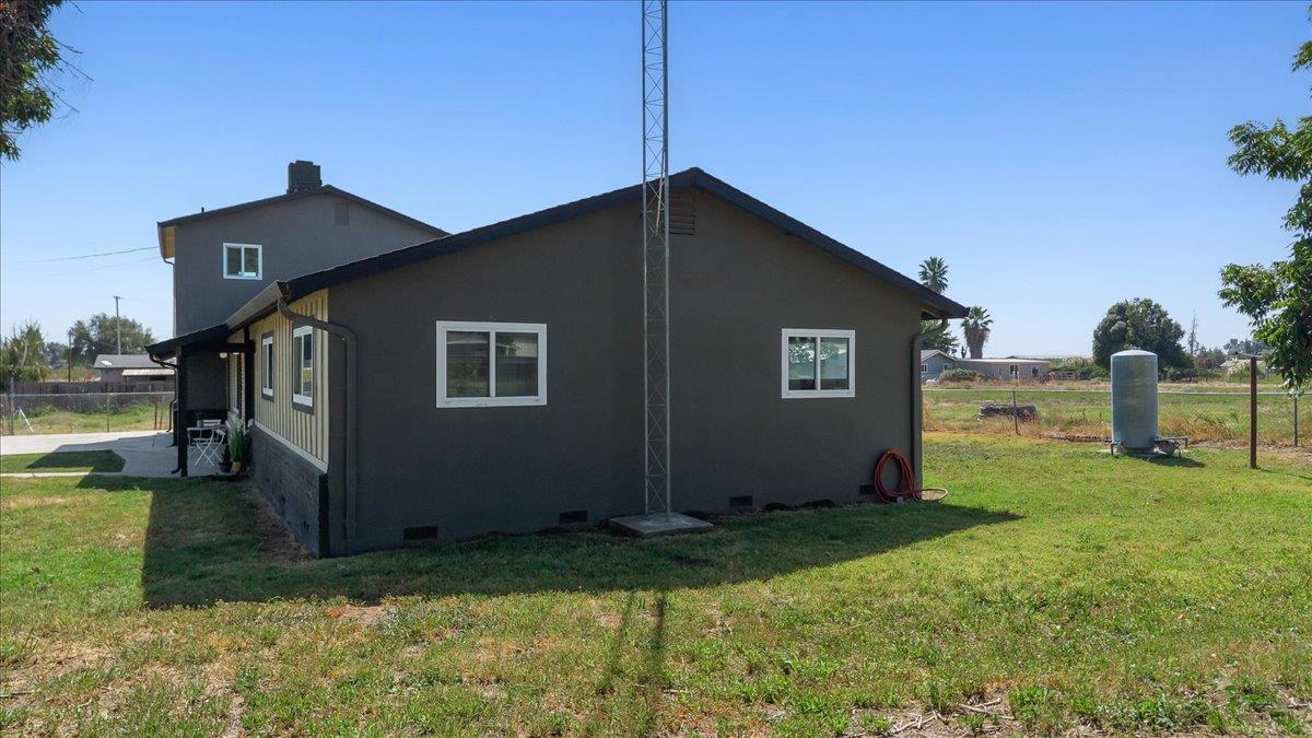 5119 Crow Rd, Oakdale, CA 95361