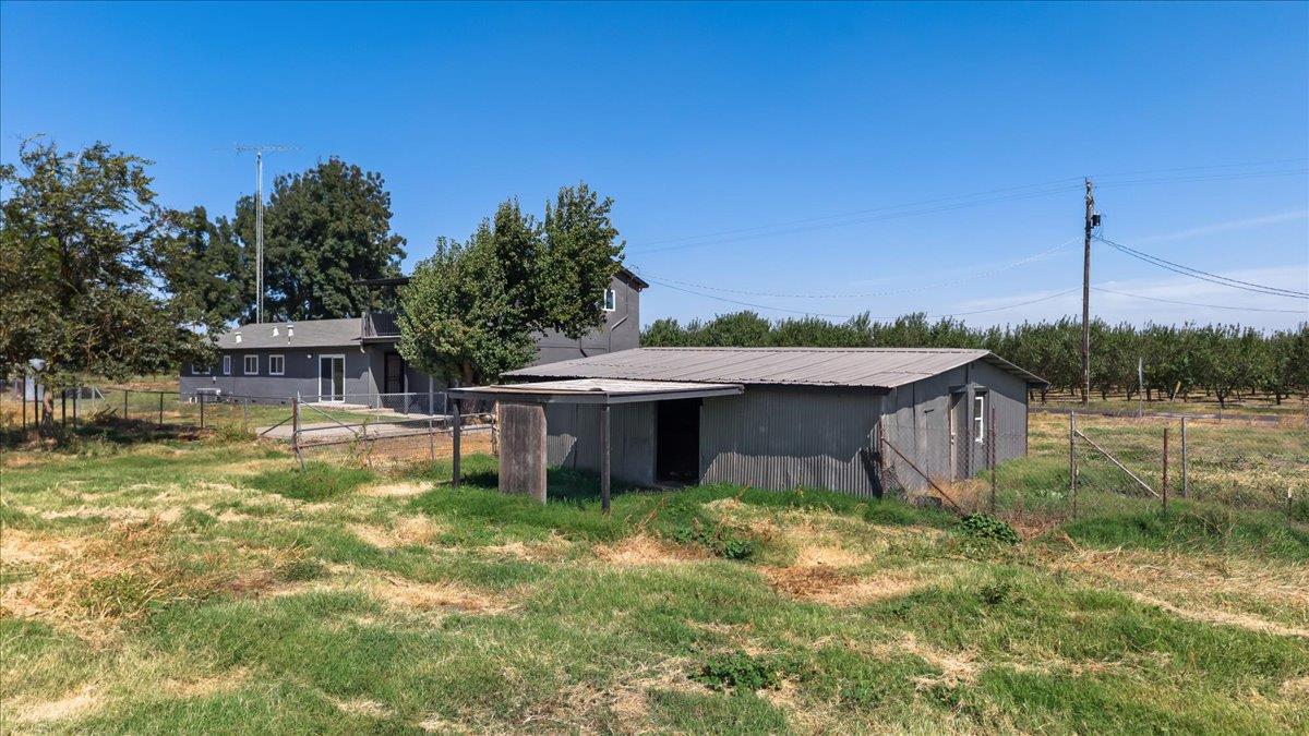 5119 Crow Rd, Oakdale, CA 95361