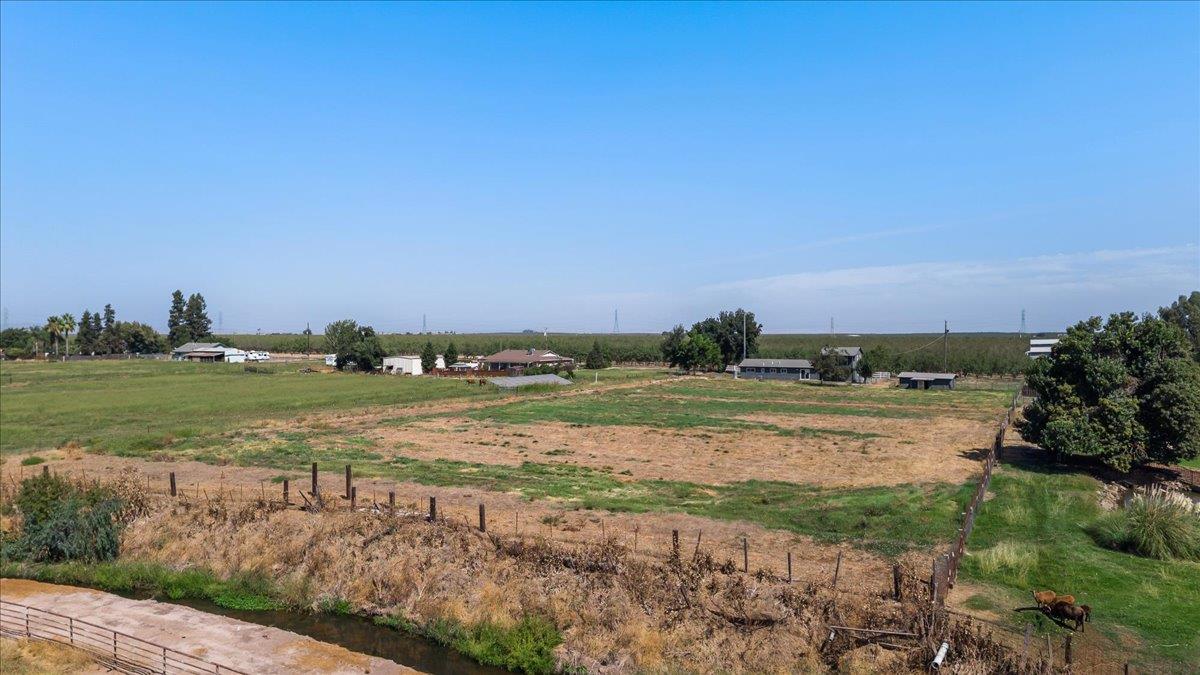 5119 Crow Rd, Oakdale, CA 95361
