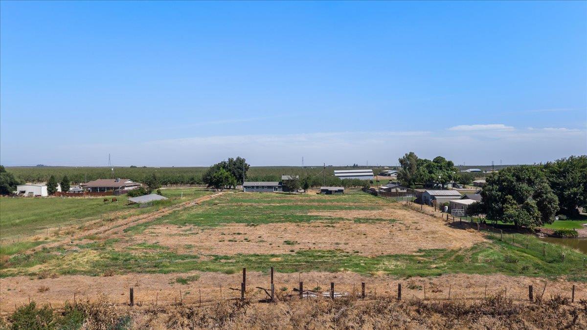 5119 Crow Rd, Oakdale, CA 95361