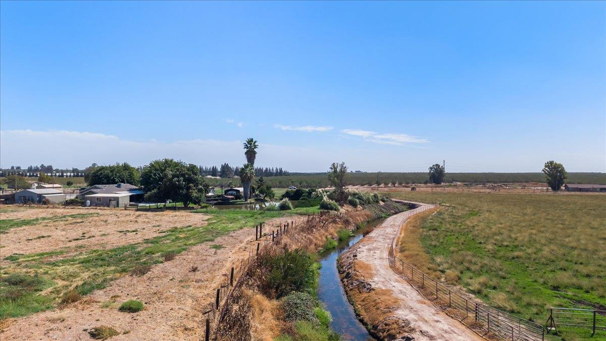 5119 Crow Rd, Oakdale, CA 95361
