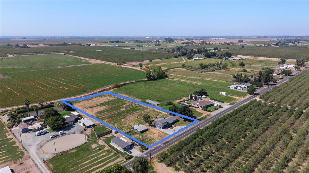 5119 Crow Rd, Oakdale, CA 95361