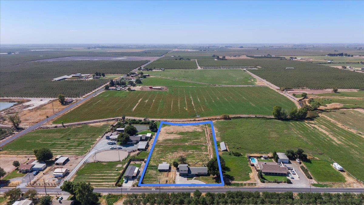 5119 Crow Rd, Oakdale, CA 95361