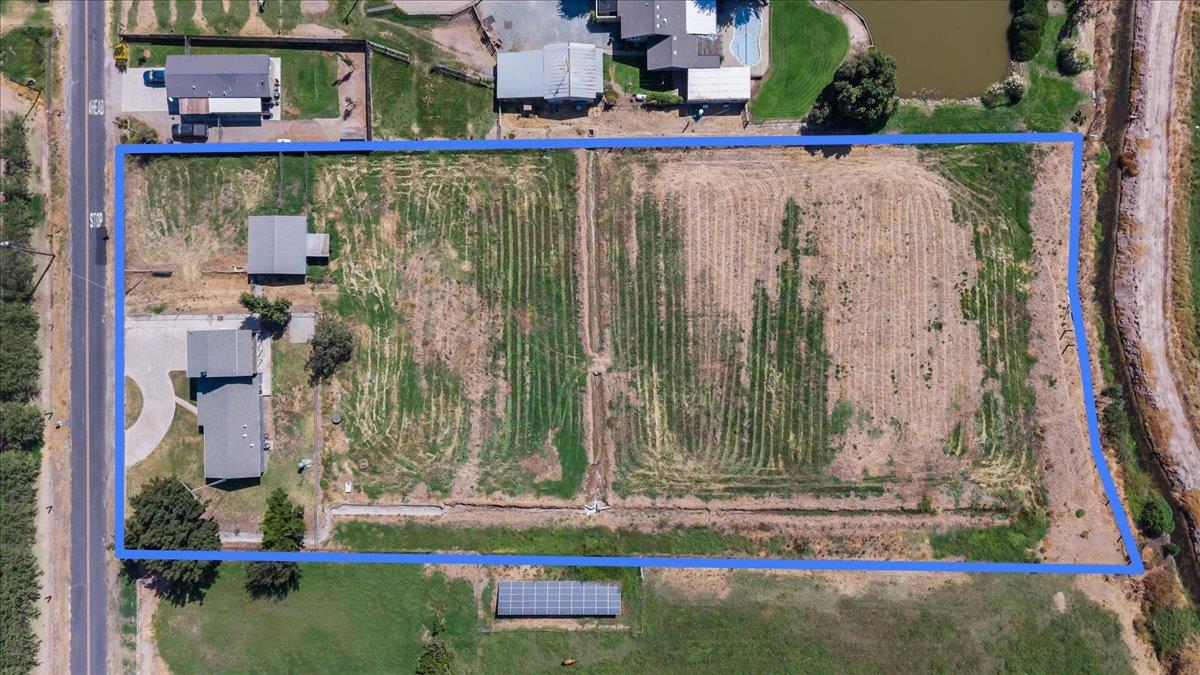 5119 Crow Rd, Oakdale, CA 95361