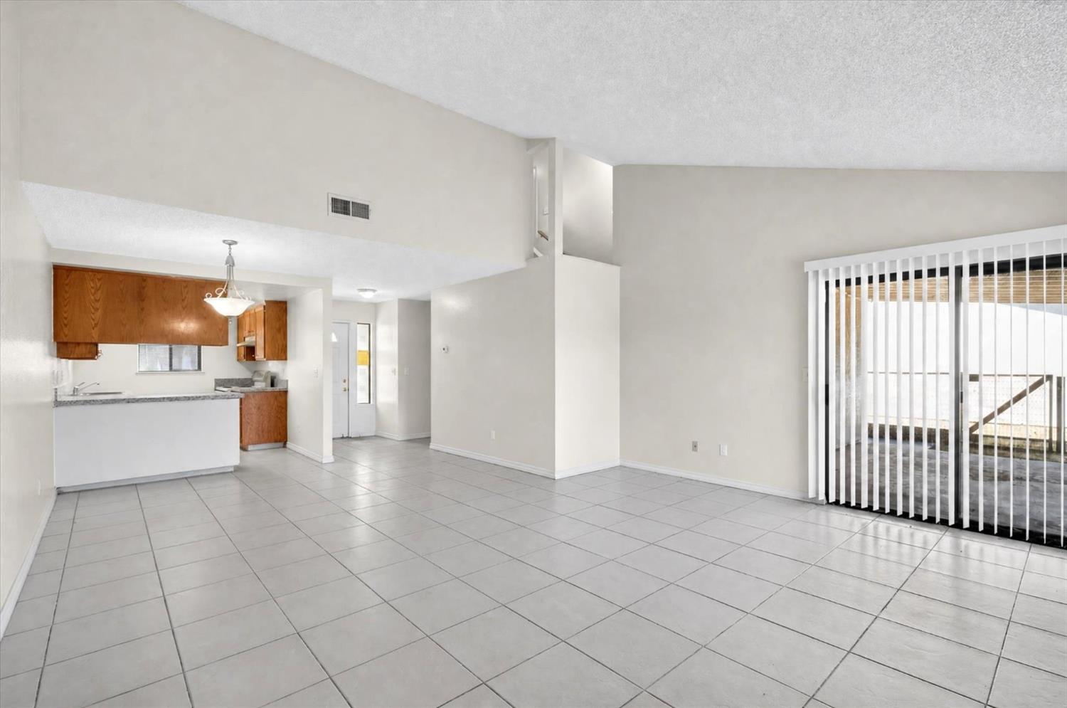 908 Wilma Dr, Modesto, CA 95351
